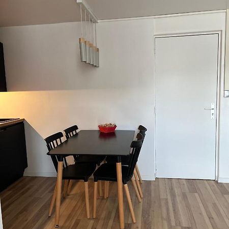 Appartement De La Fontaine A La Tour Du Pin Hyper Centre Parking Prive 외부 사진